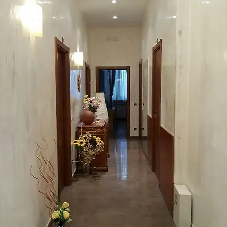 Tagliaferri Lucia Hotel Rome Exterior photo